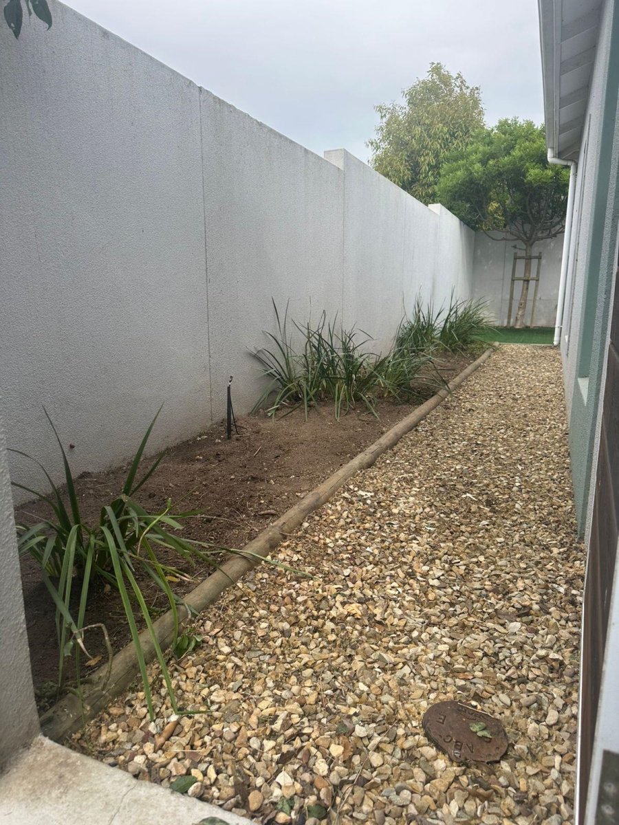 To Let 3 Bedroom Property for Rent in Burgundy Estate Western Cape